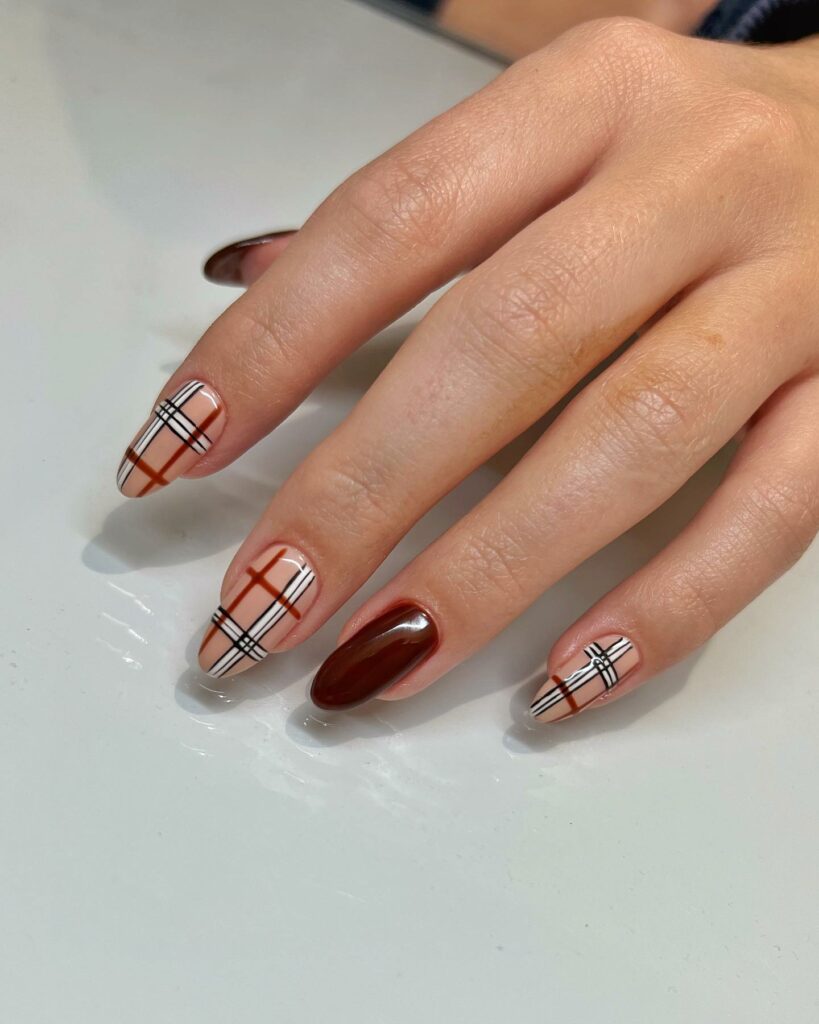 22 Latest Preppy Nail Ideas To Try In 2024! 13 Fall Inspired Plaid Nails