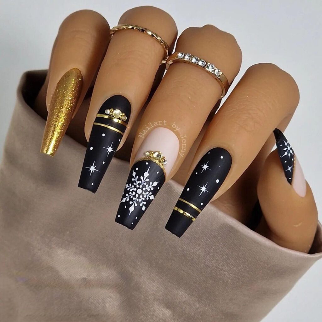 30 Latest Winter Nail Ideas To Try In 2024! 16 Black And Gold Winter Nails