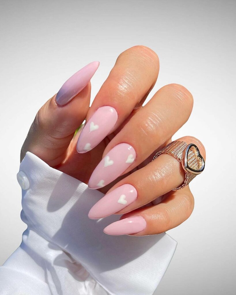 27 Romantic Nail Designs to Try for Valentine's Day 2024! 35