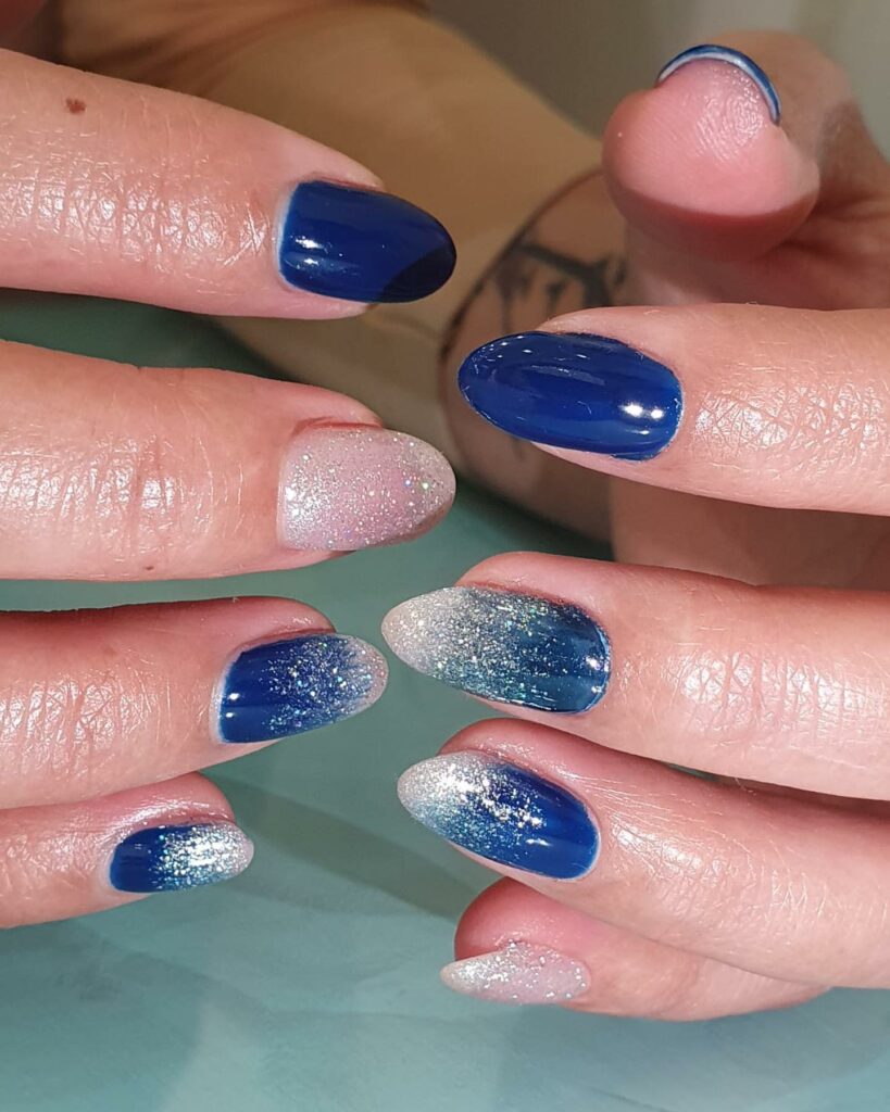 30 Latest Navy Blue Nail Designs To Try In 2024! 32 Navy With Ombre Glitter