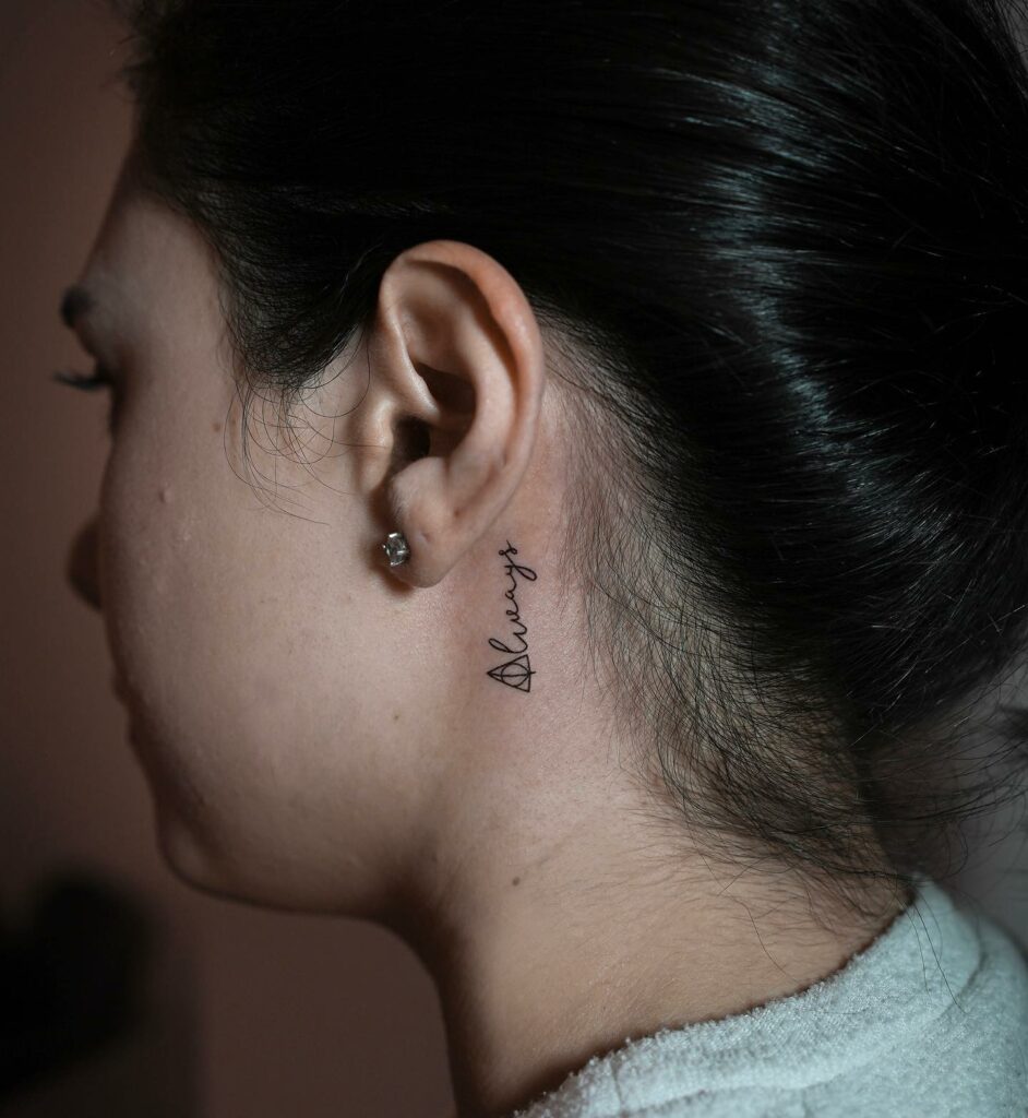 BEAUTIFUL BEHIND THE EAR TATTOOS FOR WOMEN - UPDATED FOR 2024 10 Behind Ear Tattoo