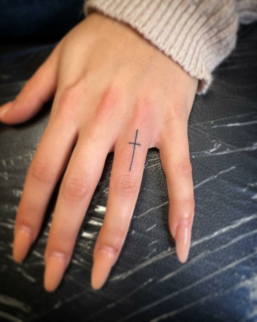 12+ Amazing SMALL TATTOO IDEAS FOR WOMEN IN 2024 15 Small Cross Tattoos