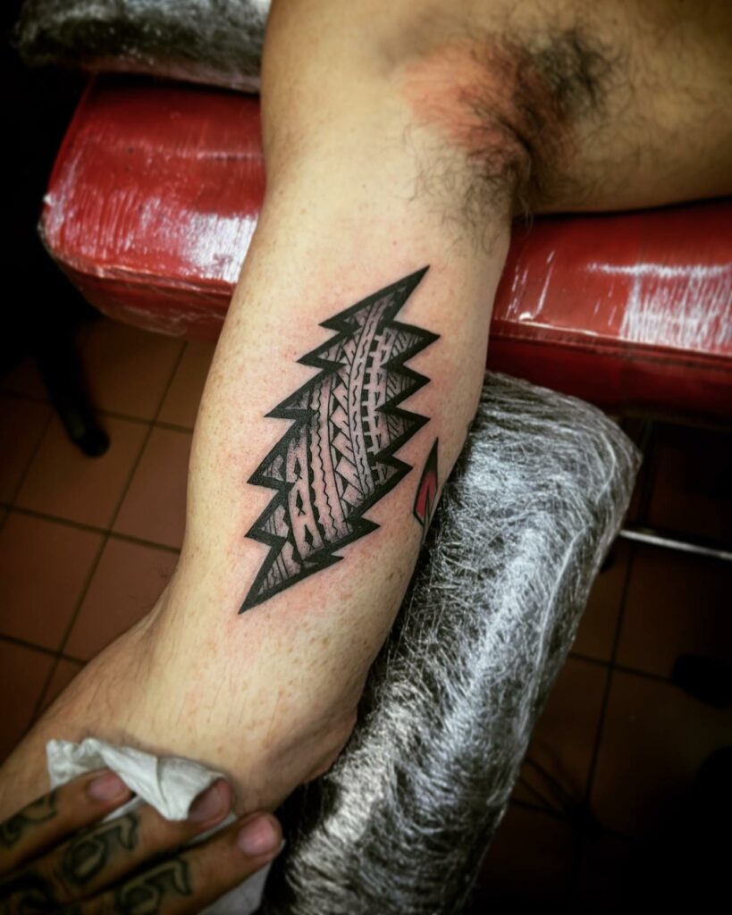 10 BEST STRENGTH TATTOOS WE'VE SEEN IN 2024! 12 Lightning Bolt Tattoo