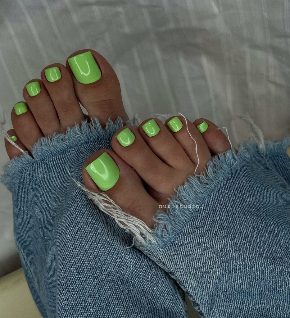 30 Winter Pedicure Color Ideas to Try in 2024 29 Vibrant Neon Green