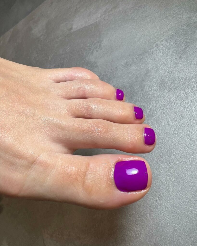25 Light Purple Pedicure Ideas to Try in 2024 27 Purple Gel