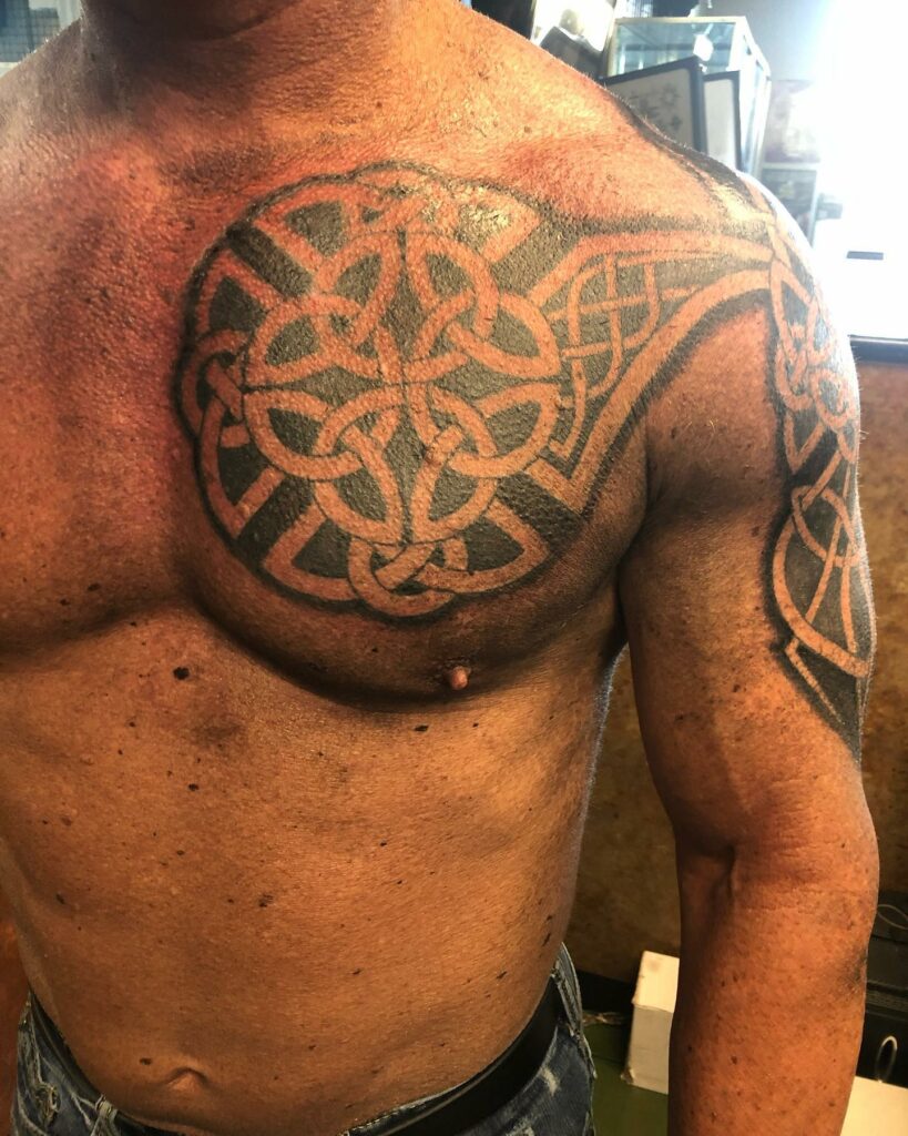 20+ Amazing CELTIC TATTOOS + All Their Meanings! 31 Solomon Knot