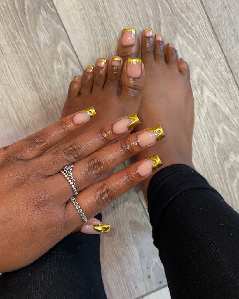 30 Gold Pedicure Ideas to Add Glamour to Your Look in 2024 31 Gold French Tips