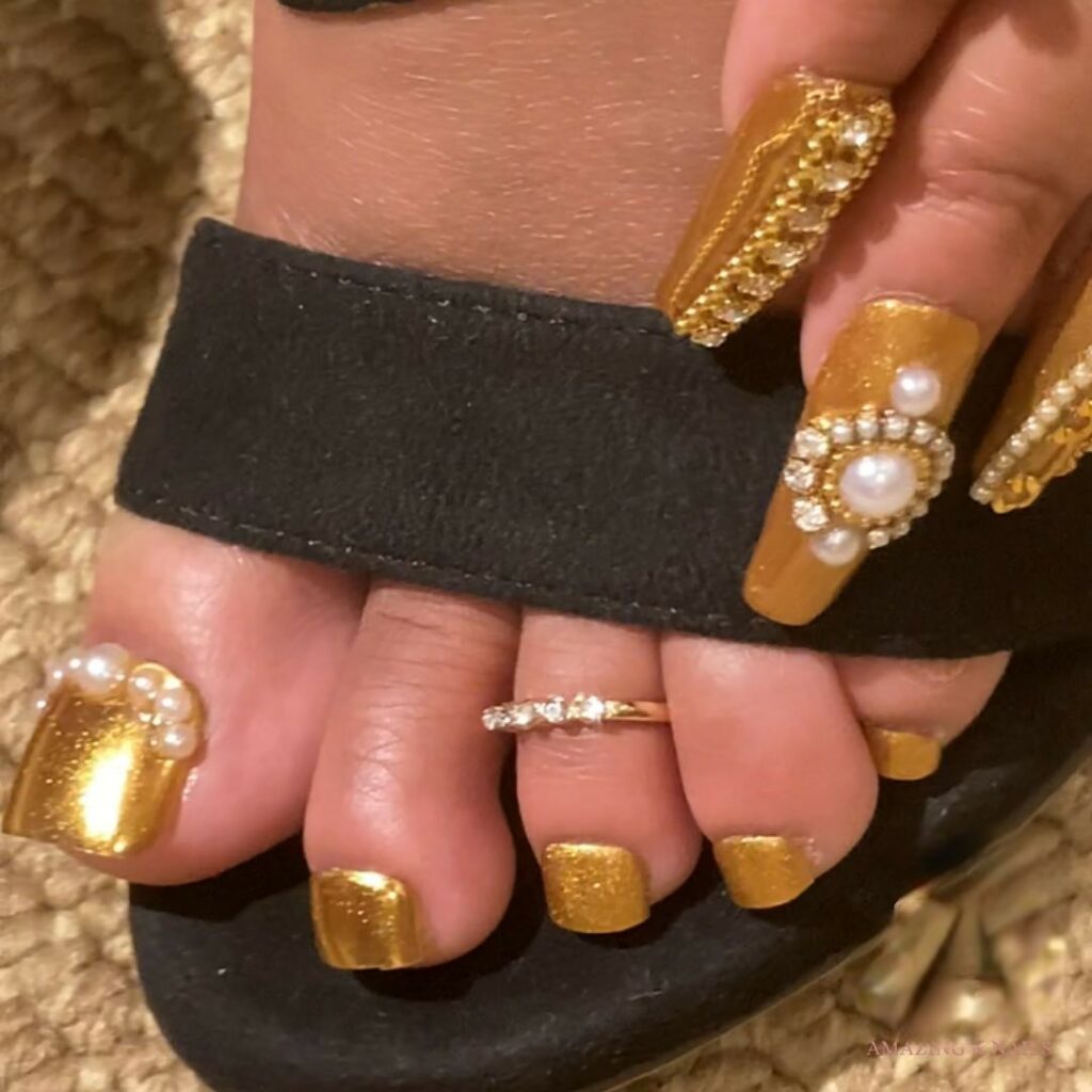 30 Gold Pedicure Ideas to Add Glamour to Your Look in 2024 25 Disney Gold Pedicure