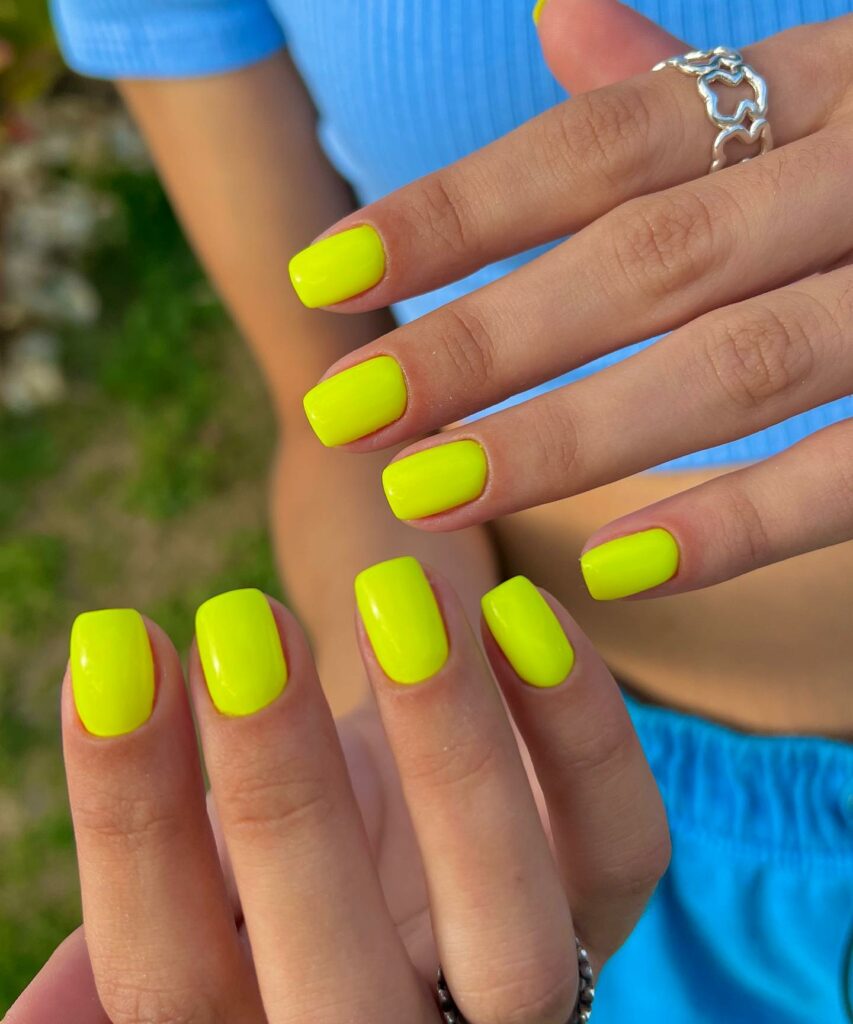 20 Latest Neon Yellow Nail Ideas To Try In 2024! 33 Neon Yellow Short Square Nails