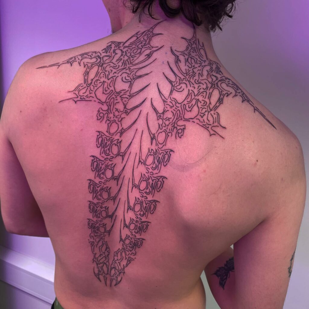 12+ BACK TATTOOS FOR MEN THAT LOOK AWESOME! 10 Tribal Back Tattoo