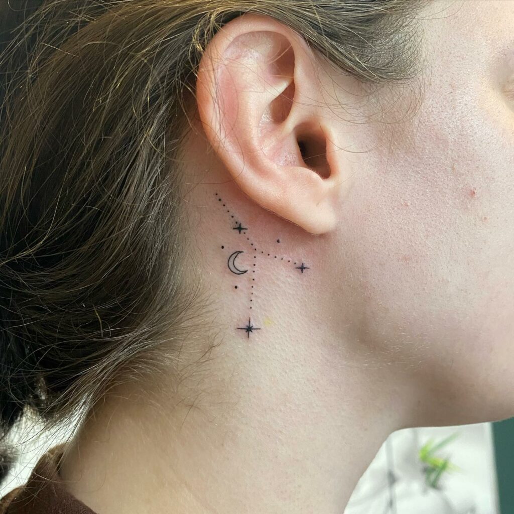 BEAUTIFUL BEHIND THE EAR TATTOOS FOR WOMEN - UPDATED FOR 2024 14 Star Tattoo