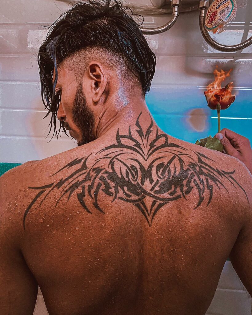 12+ BACK TATTOOS FOR MEN THAT LOOK AWESOME! 15 Upper Back Tattoo