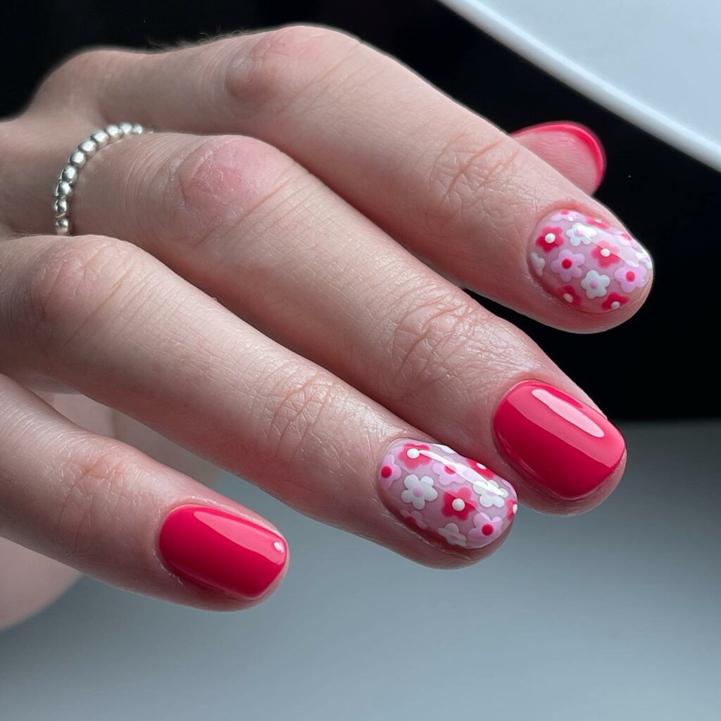 Latest Floral Nail designs to try in 2024! 18