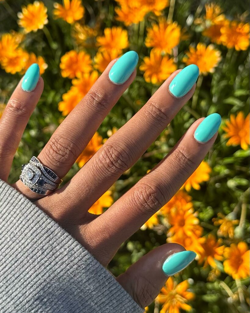20 Latest Tiffany Blue Nail Ideas To Try In 2024! 29 Tiffany Blue Short Round Nails
