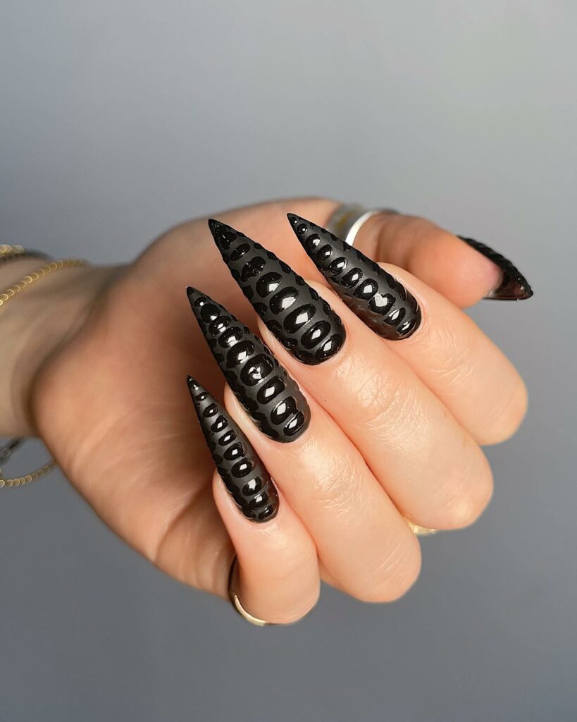 30 Latest Snake Nail Designs To Try In 2024! 11 Black Snake Skin Nails