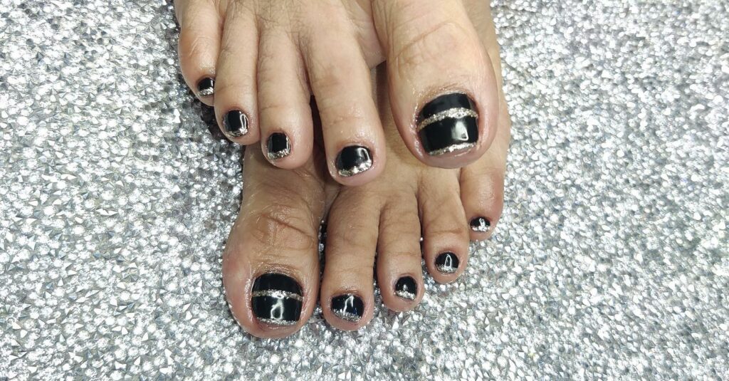 50 LATEST BLACK FRENCH PEDICURE IDEAS TO TRY IN 2024! 38 The Minimalist's Delight