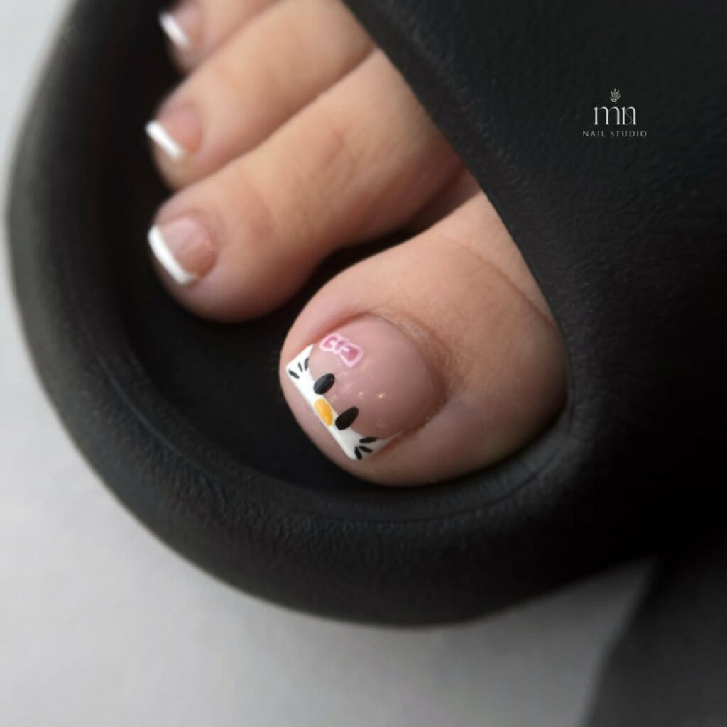 22 Latest Black And Gold Pedicure Designs To Try In 2024! 27 Little Gold and Black