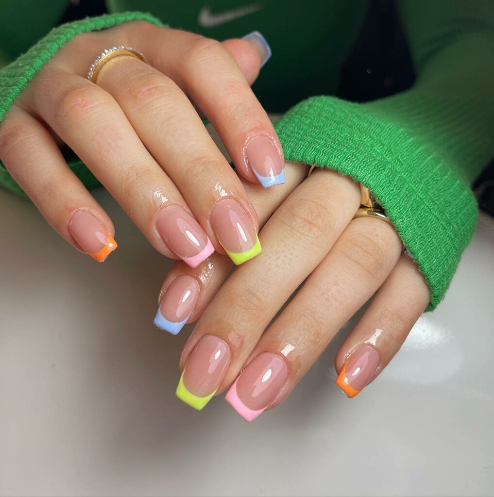 Experiment with 30 Short Square Nail Designs in 2024 15 Colorful Minimalism On Short Square Nails