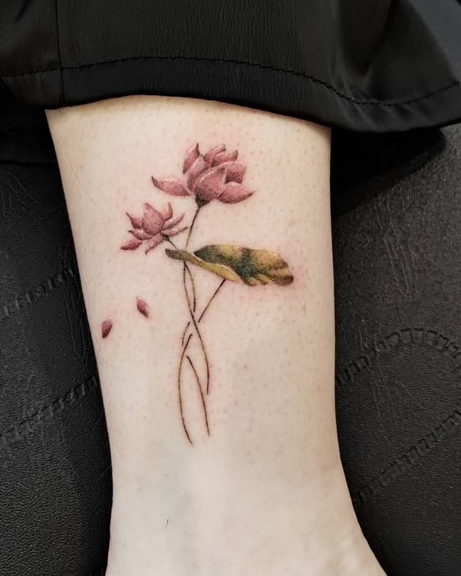 12 Amazing BIRTH FLOWERS & BEST BIRTHDAY FLOWER TATTOO IDEAS 16 Water Lily Tattoo
