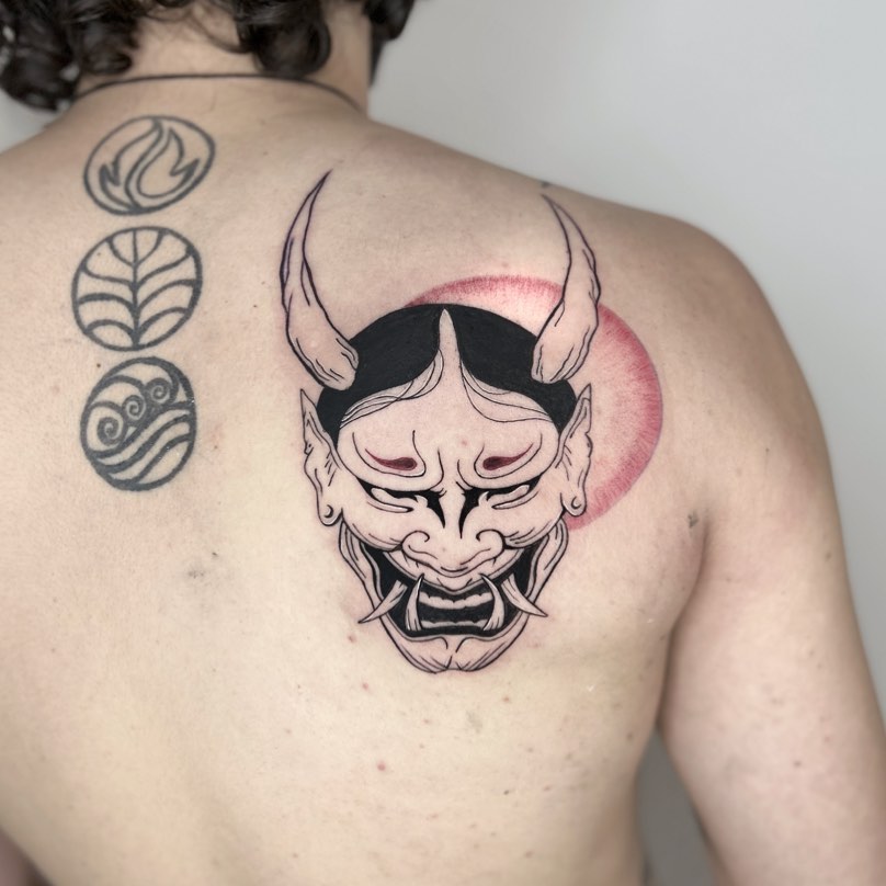 12+ BEST ONI MASK TATTOOS TO INSPIRE YOU - UPDATED 2024 17 Oni Mask Tattoo Traditional Idea