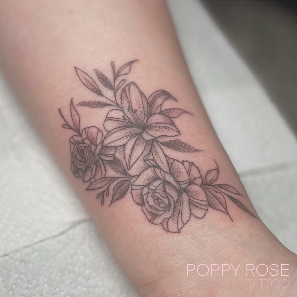 POPPY FLOWER TATTOOS: AN ACCURATE GUIDE TO THEIR MEANINGS 19 Poppy and Rose Tattoo