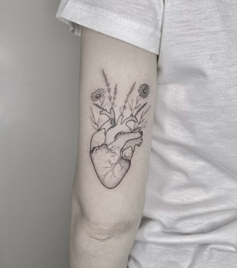 20 Amazing Tattoo Ideas For Women in 2024 18 Heart Tattoo