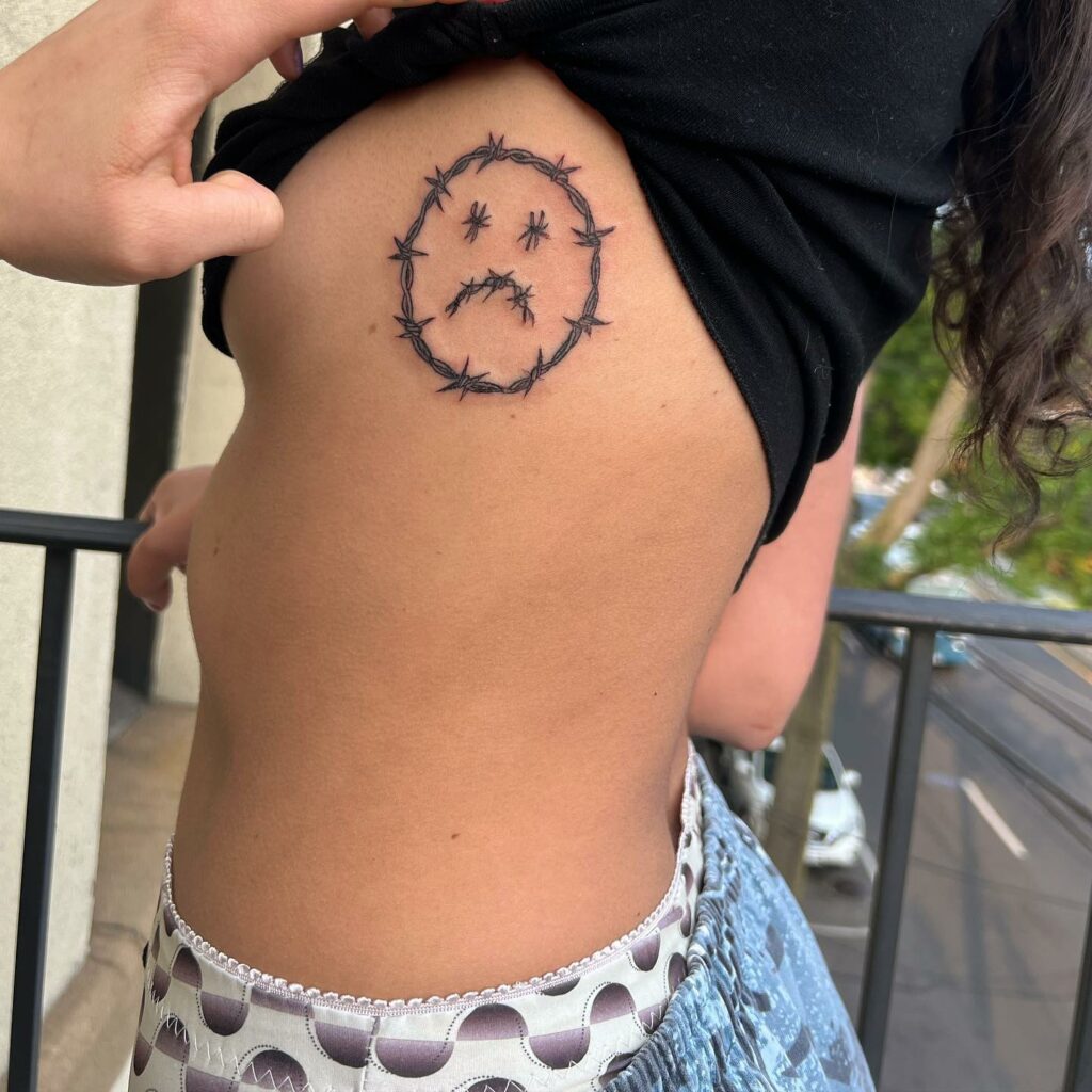12 Amazing Barbed Wire Tattoos & Their Meanings 12 Barbed Wire Tattoo