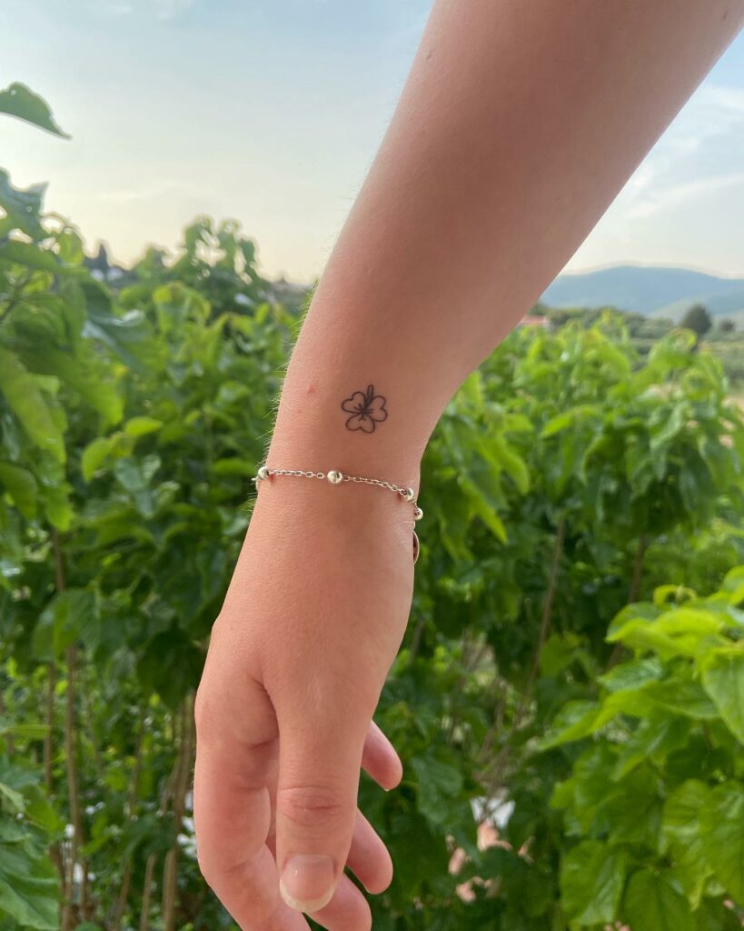 10+ AWESOME IRISH TATTOOS TO INSPIRE YOU IN 2024 17 Shamrock Tattoo