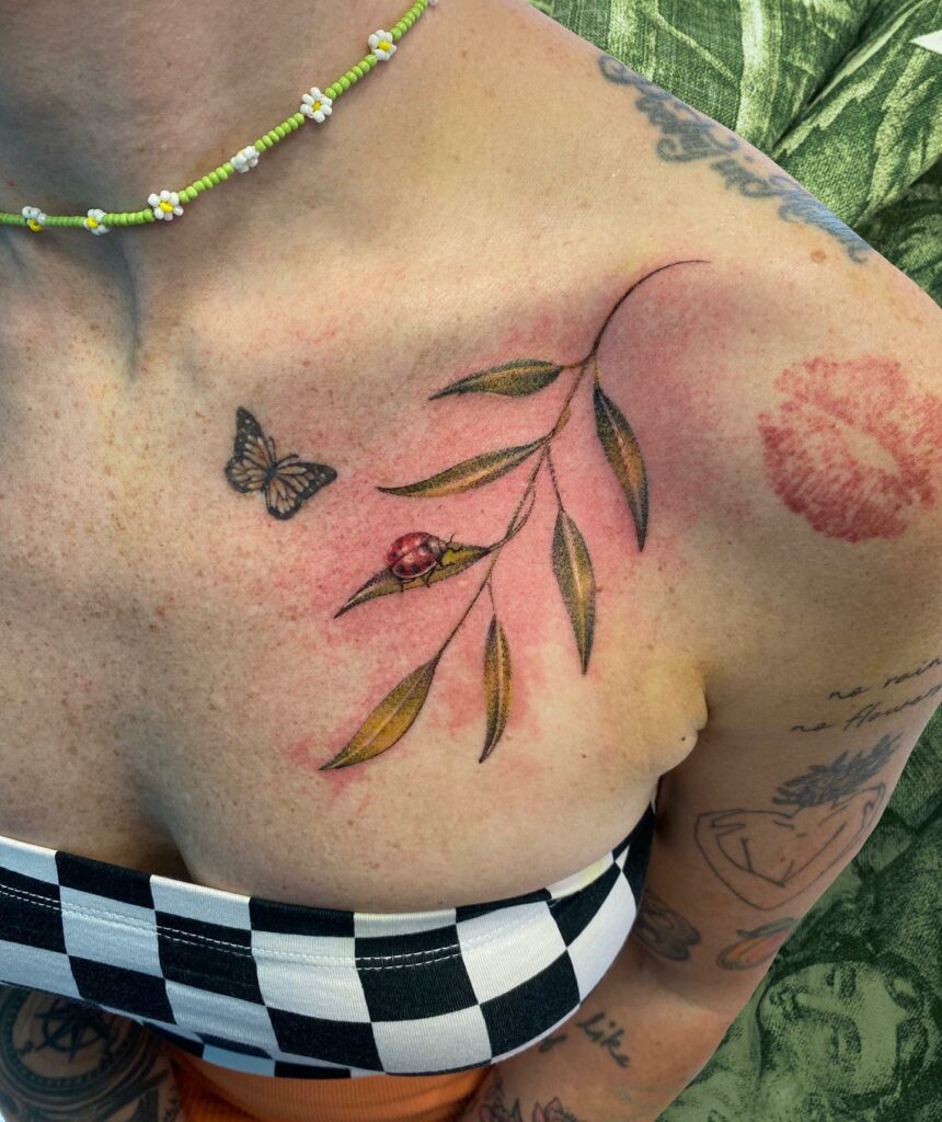BEAUTIFUL SHOULDER TATTOO IDEAS FOR WOMEN IN 2024 21 Large Green Front Shoulder Tattoo For Women