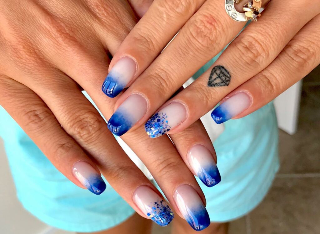 20 Latest Royal Blue Ombre Nail Designs To Try In 2024! 22 Royal Blue And White Ombre Nails With Glitter