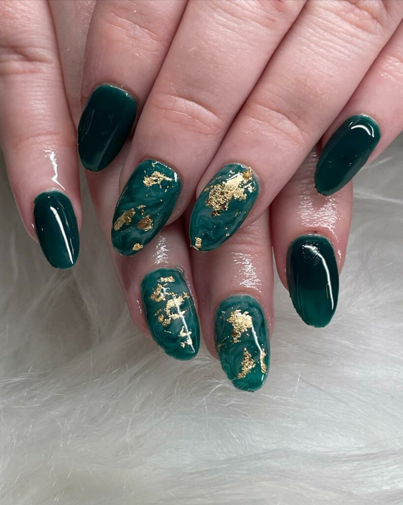 35 Latest St Patrick's Day Nail Designs To Try In 2024! 25 The Sophisticated Choice