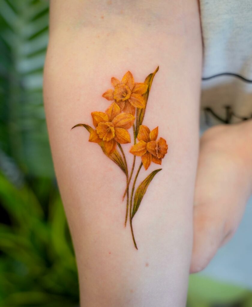 12 Amazing BIRTH FLOWERS & BEST BIRTHDAY FLOWER TATTOO IDEAS 12 Daffodil Tattoo