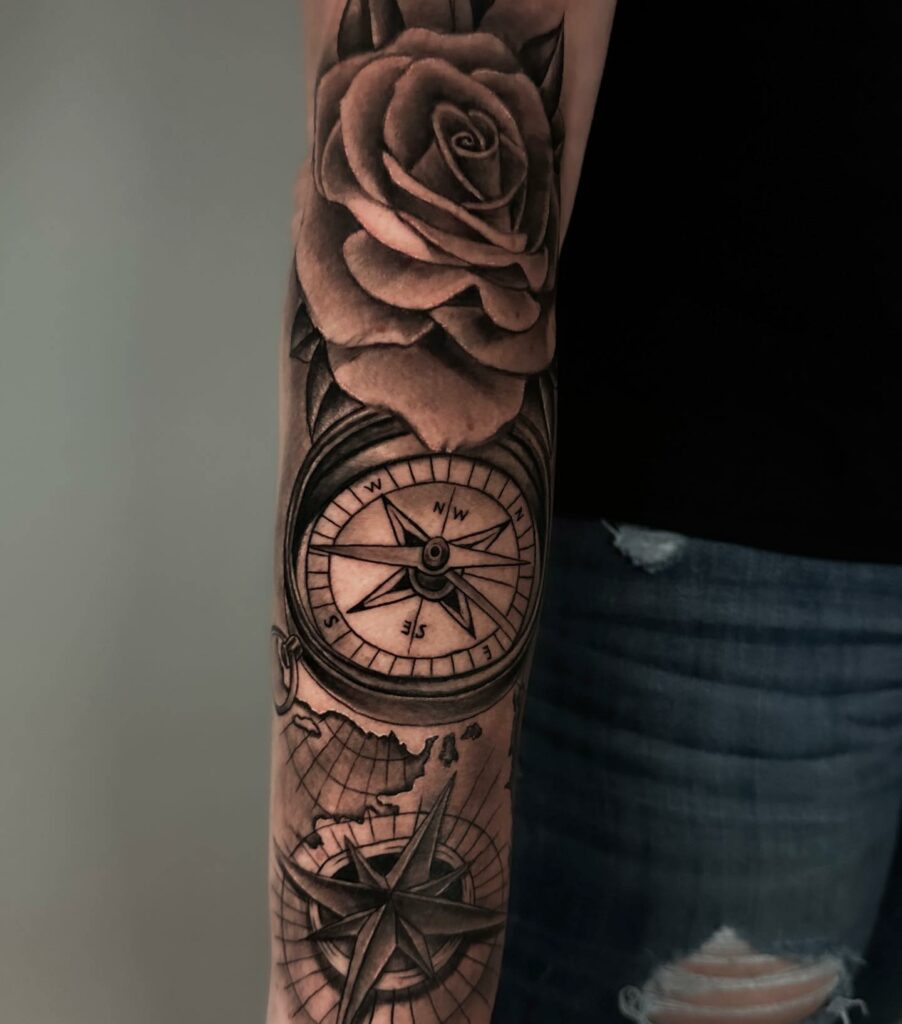 12 COOL CLOCK TATTOOS PLUS MEANINGS 12 Clock Tattoo