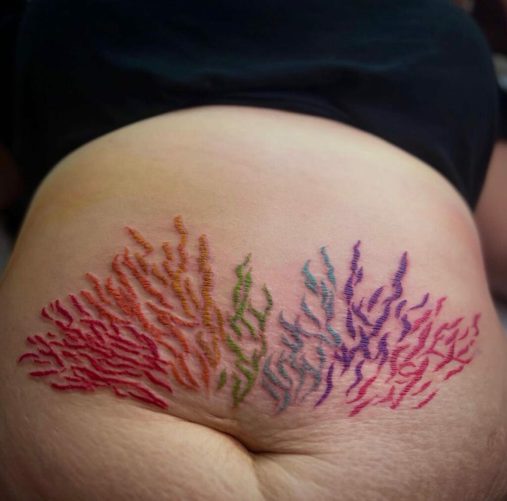AMAZING TATTOOS TO COVER STRETCH MARKS! 15 Stretch Mark Tattoo