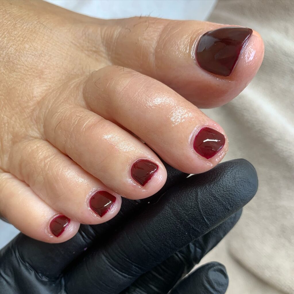 22 Fall Pedicure Color Ideas to Spice Up Your Look in 2024 22 Oxblood