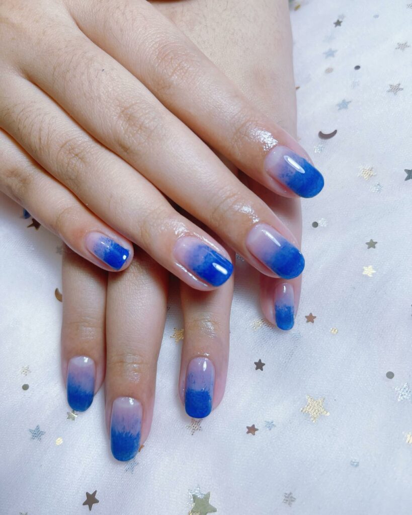 20 Latest Royal Blue Ombre Nail Designs To Try In 2024! 20 Royal Blue Small Round Nails