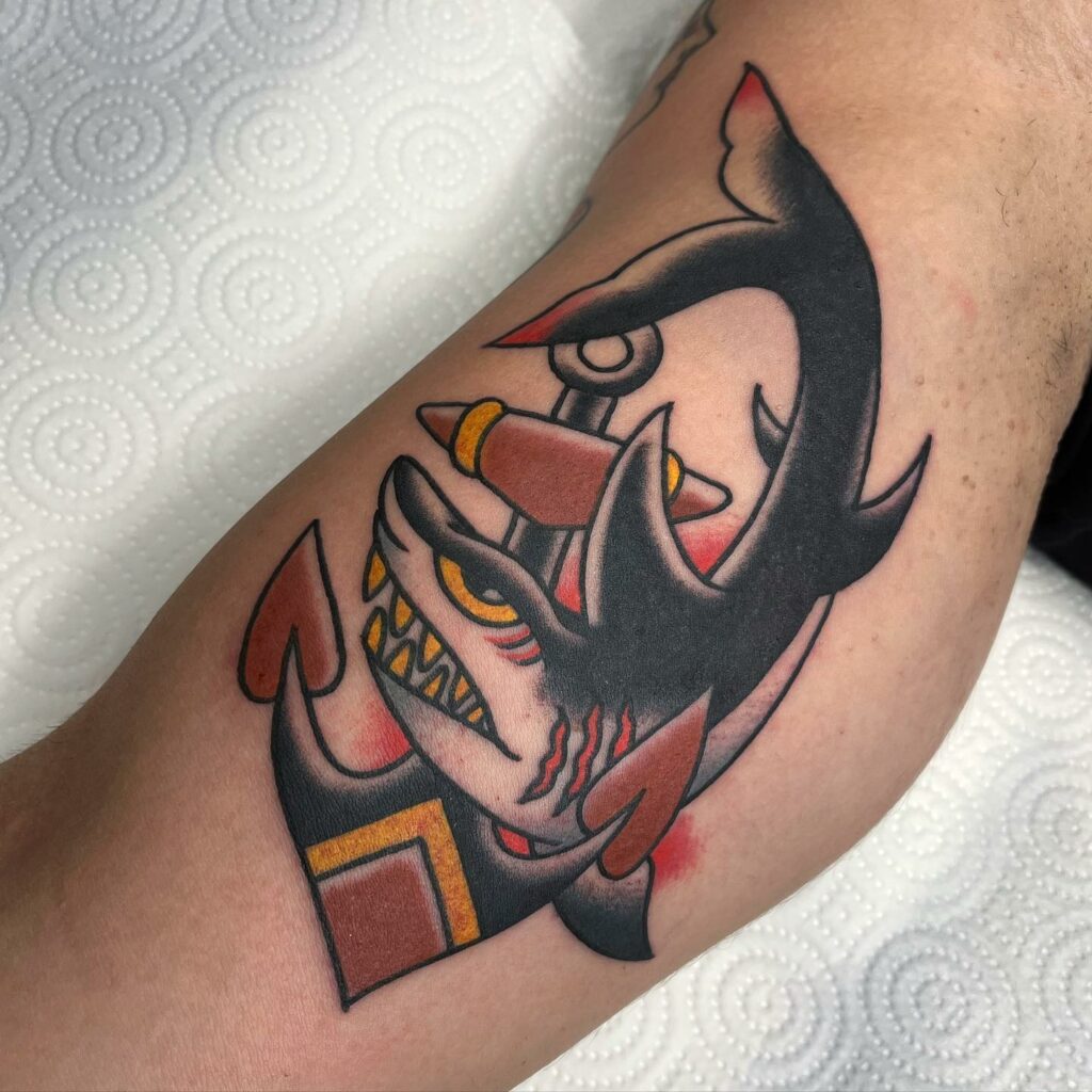 AMERICAN TRADITIONAL TATTOOS - THE ULTIMATE GUIDE FOR 2024 13 Shark Tattoo