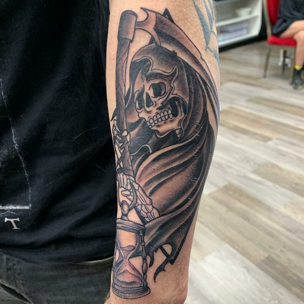 10 AMAZING HOURGLASS TATTOOS & THEIR MEANINGS - UPDATED FOR 2024 13 Life and Death Hourglass Tattoos