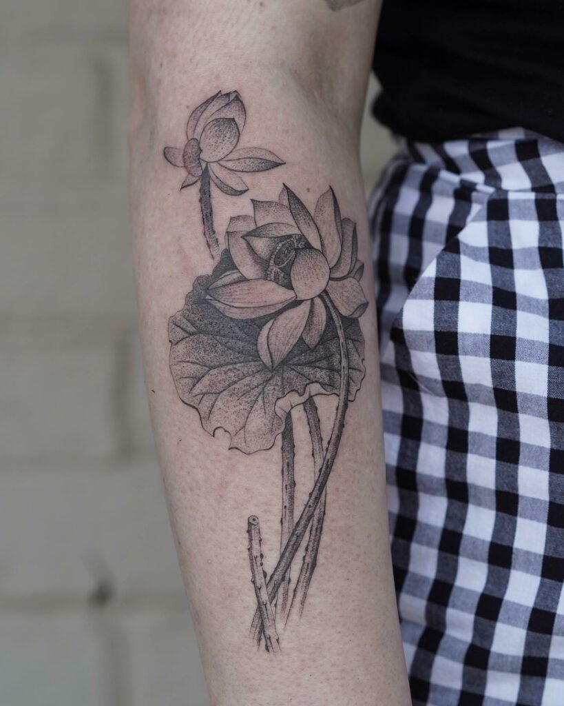 10 AMAZING TATTOOS THAT SYMBOLIZE GROWTH & DETERMINATION IN 2024 10 Lotus Flower Tattoo