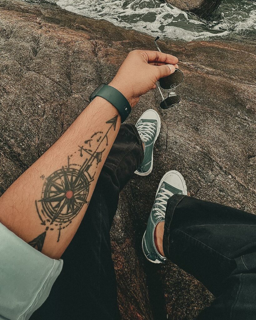10 AMAZING COMPASS TATTOO DESIGNS TO INSPIRE YOU IN 2024! 15 Compass Tattoo