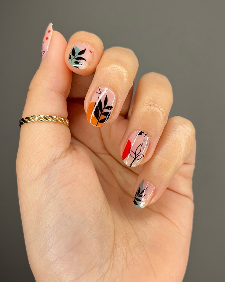 40 Latest Short Summer Nail Designs To Try In 2024! 15 Botanical Design Short Summer Nails