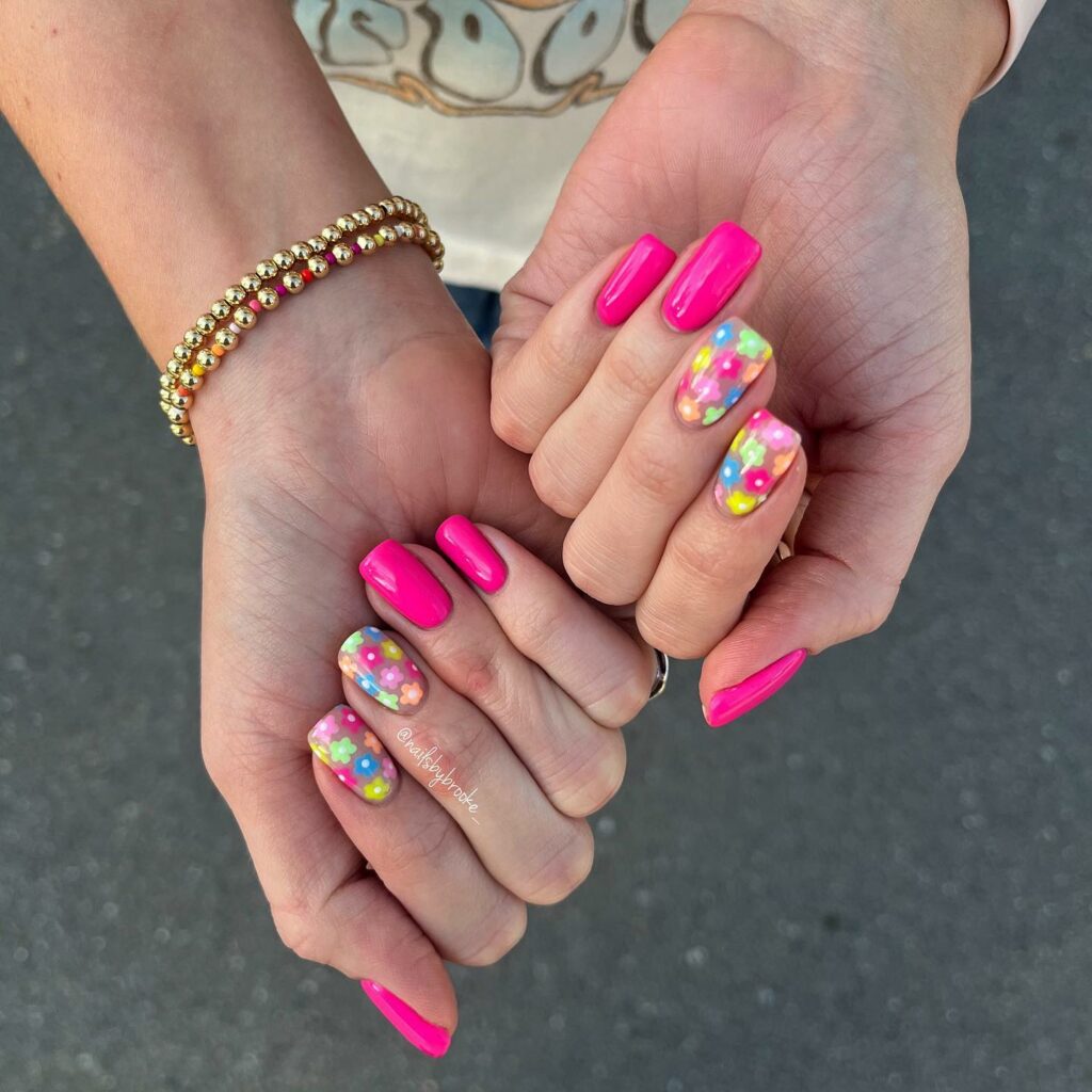 40 Latest Short Summer Nail Designs To Try In 2024! 43 Short Square Summer Nails With Daisies