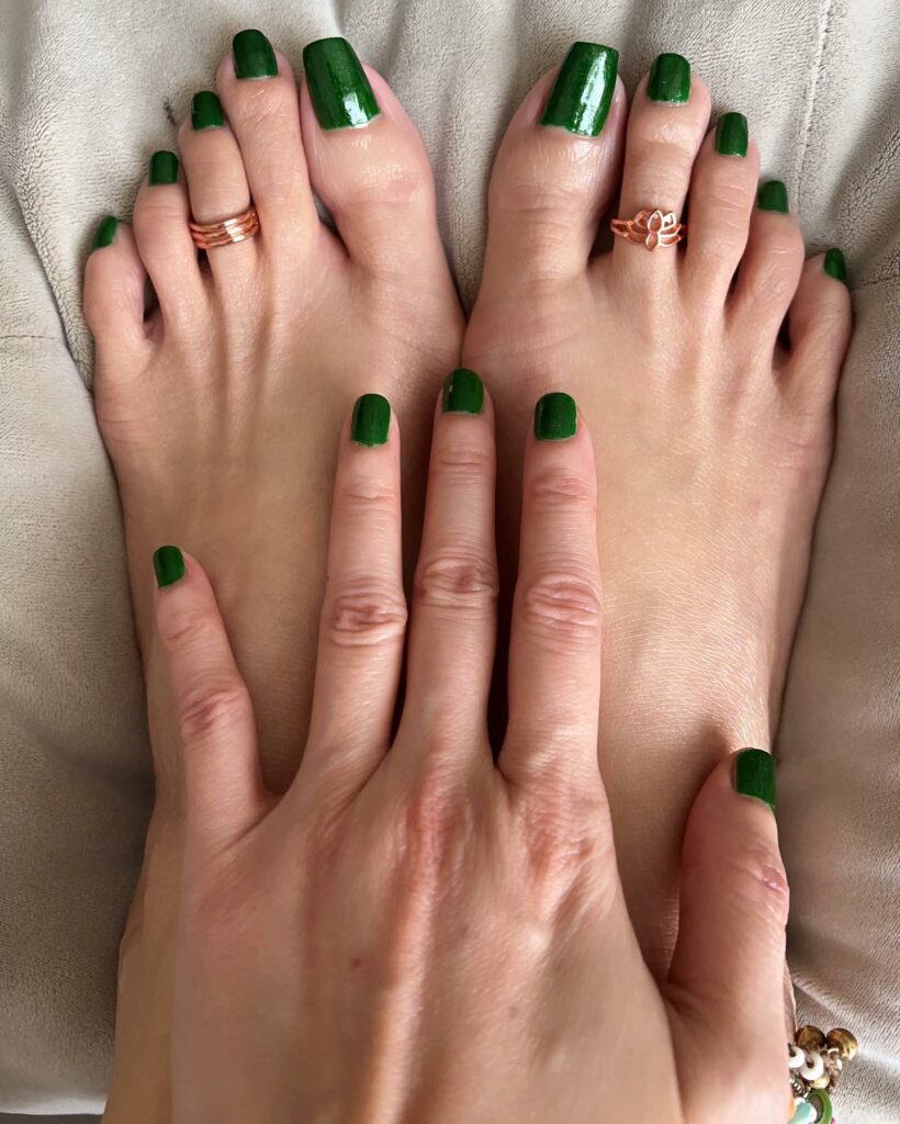 30 Green Pedicure Ideas to Refresh Your Look in 2024 16 Emerald Green