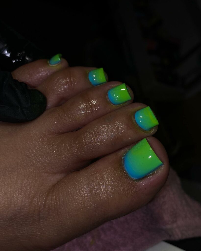 35 Neon Pedicure Ideas to Make a Bold Statement in 2024 43 Aura Neon Nails