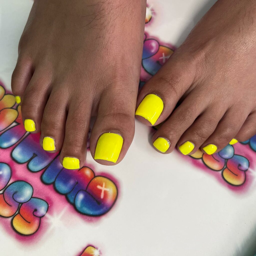 20 Latest Neon Yellow Pedicure Ideas To Try In 2024! 16 Classic Neon Yellow Pedicure