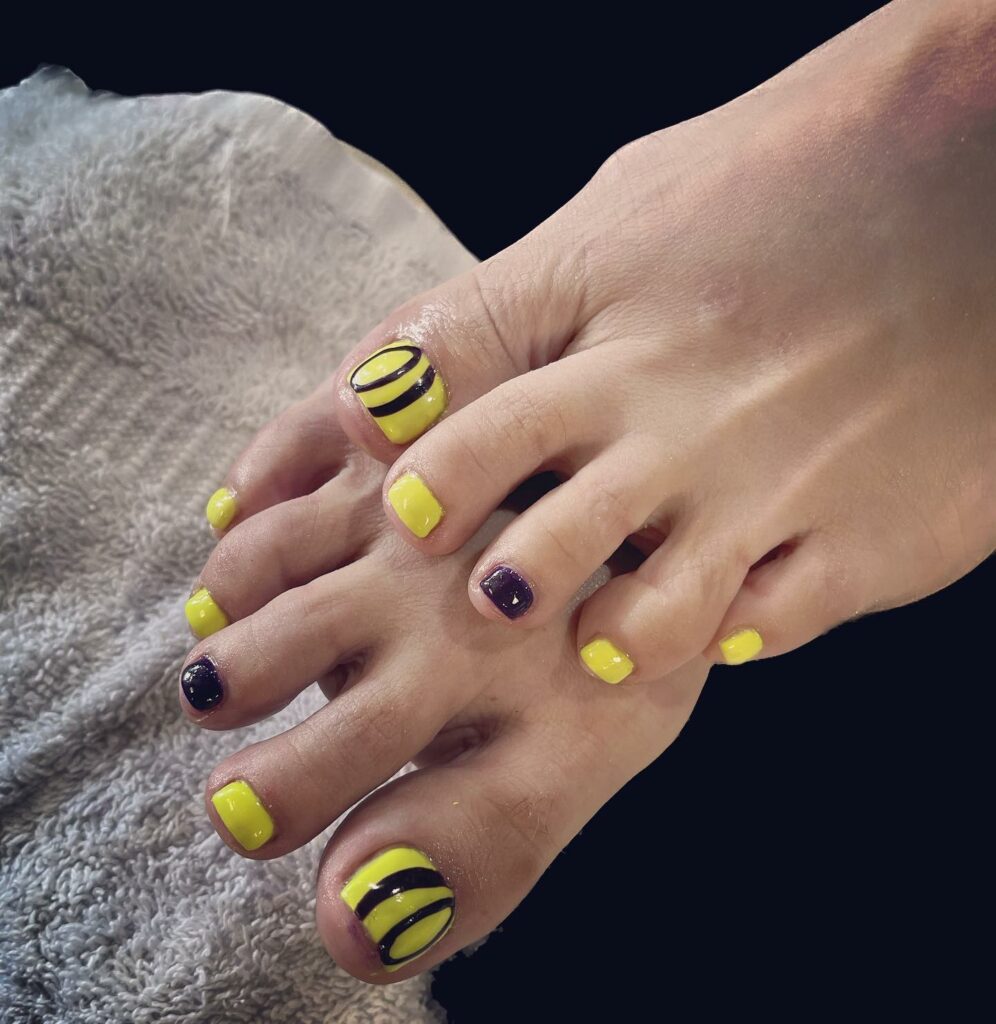 30 Yellow Pedicure Ideas to Brighten Up Your Look in 2024 39 Yellow Pedicure With Black Swirl