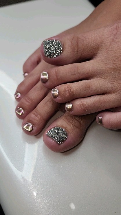 23 Elegant Pedicure Designs to Try in 2024 23 Golden Moments with White