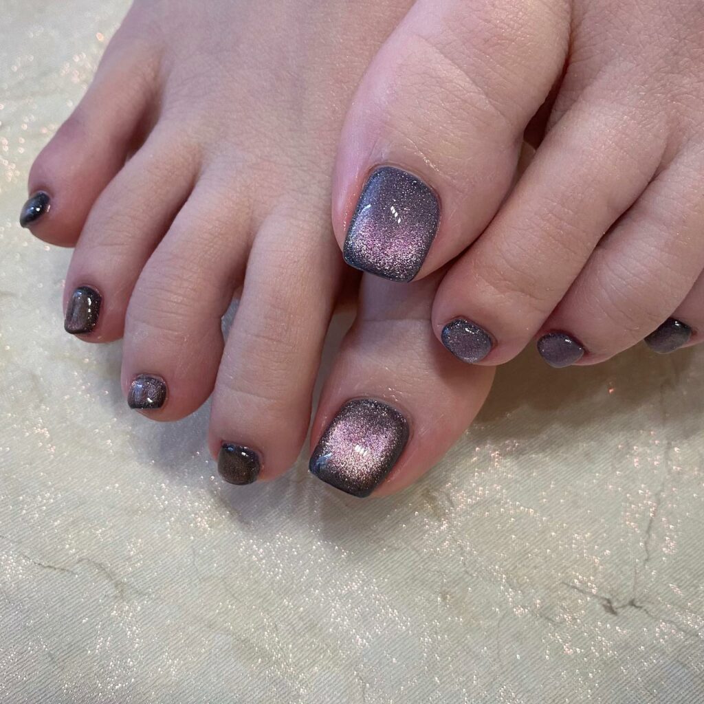 Add Sparkle with 25 Sparkly Toe Nails for 2024 31 Stunning Sparkly Nail Design