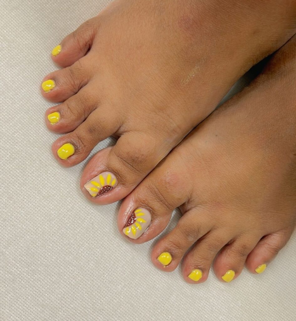 30 Yellow Pedicure Ideas to Brighten Up Your Look in 2024 14 Yellow Sunflower Pedicure