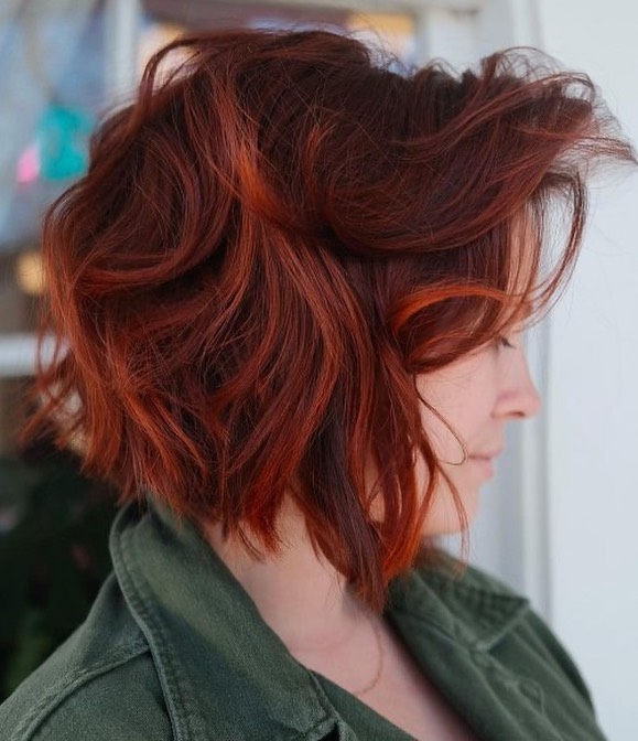 25 Caramel Brown Hair With Red Highlights Ideas to Try in 2024 20 Sparkling Red Brown Highlights